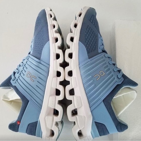 On Cloudswift Running Shoe Blue Lake/Sky, Size 10 - Picture 6 of 9